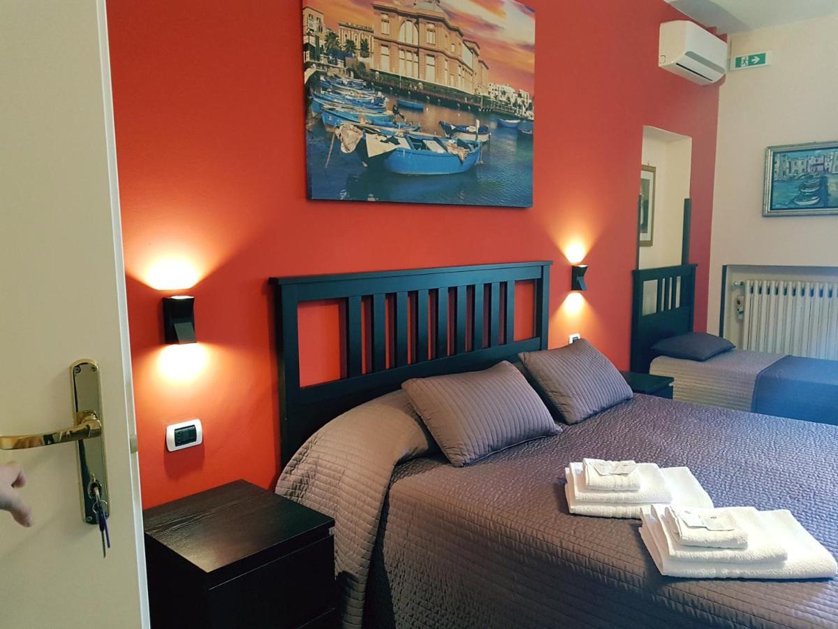 Airport Rooms - Bari Exterior photo